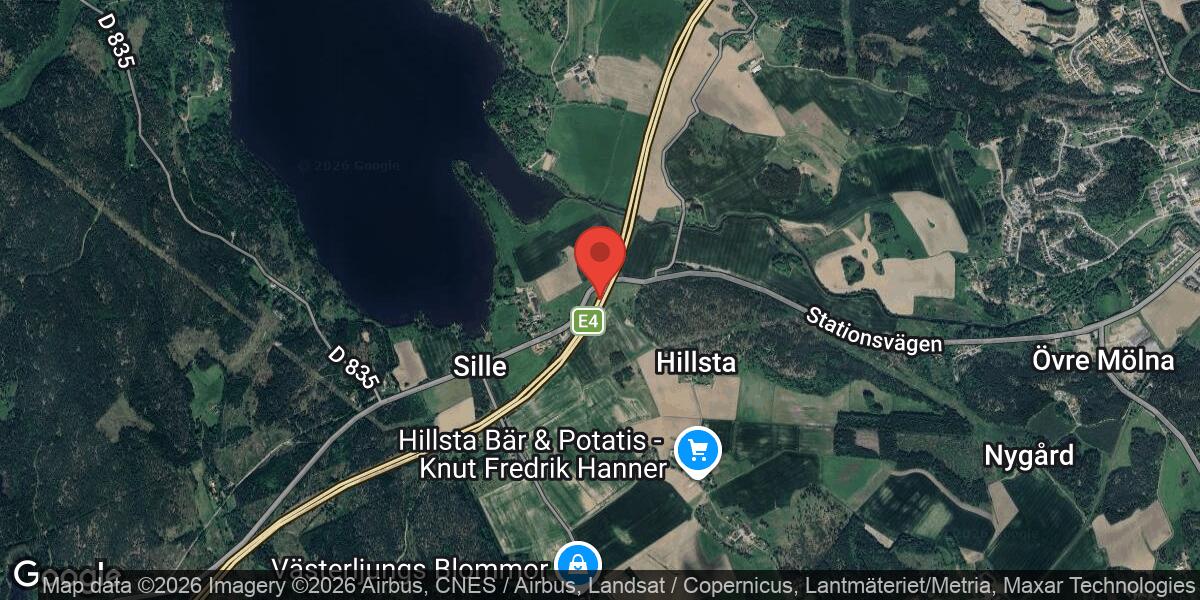 Fordonshaveri på E4 mellan Vagnhärad och Sillekrog