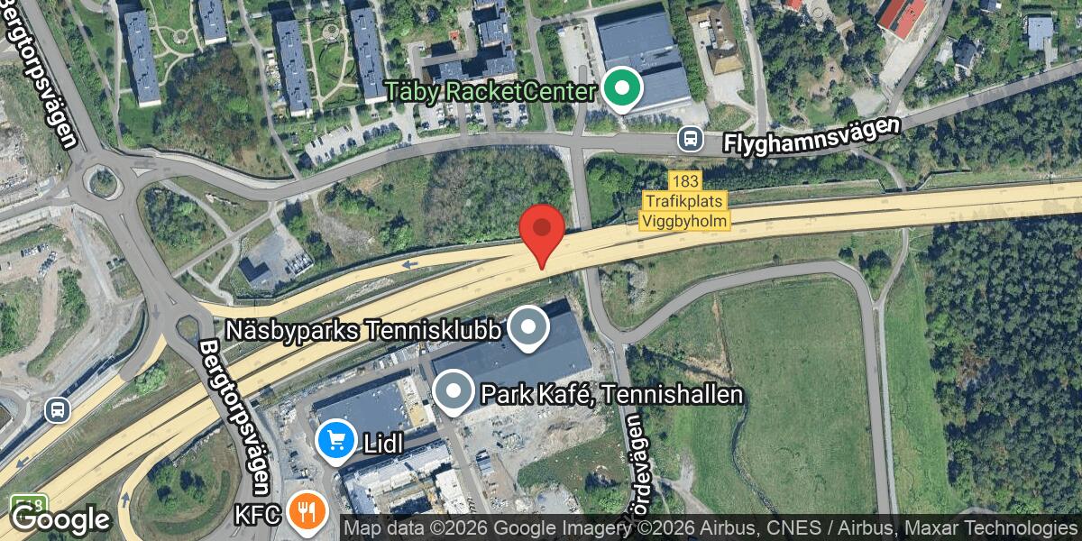 Olycka med tungt fordon på E18 vid Trafikplats Viggbyholm