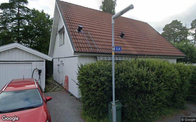 Villa på Anbudsvägen 1C i Täby såld för 7 850 000kr