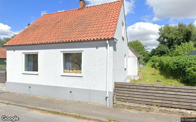 Villa på Trädgårdsgatan 15 i Sjöbo såld för 1 775 000kr