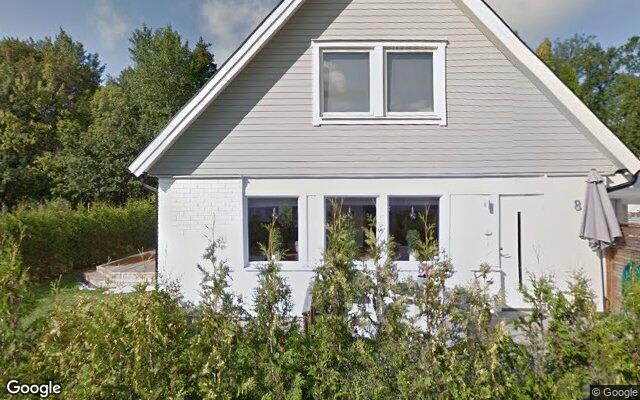 Villa på Amelie Berglunds väg 8 i Köping såld för 3 200 000kr