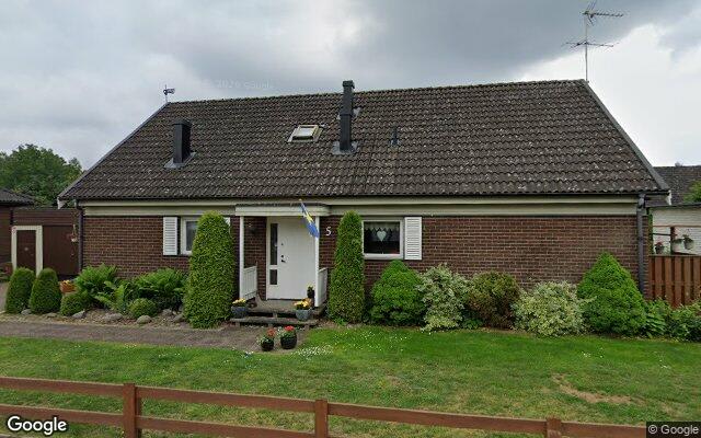 Villa på Högerkroken 5 i Nybro såld för 1 320 000kr