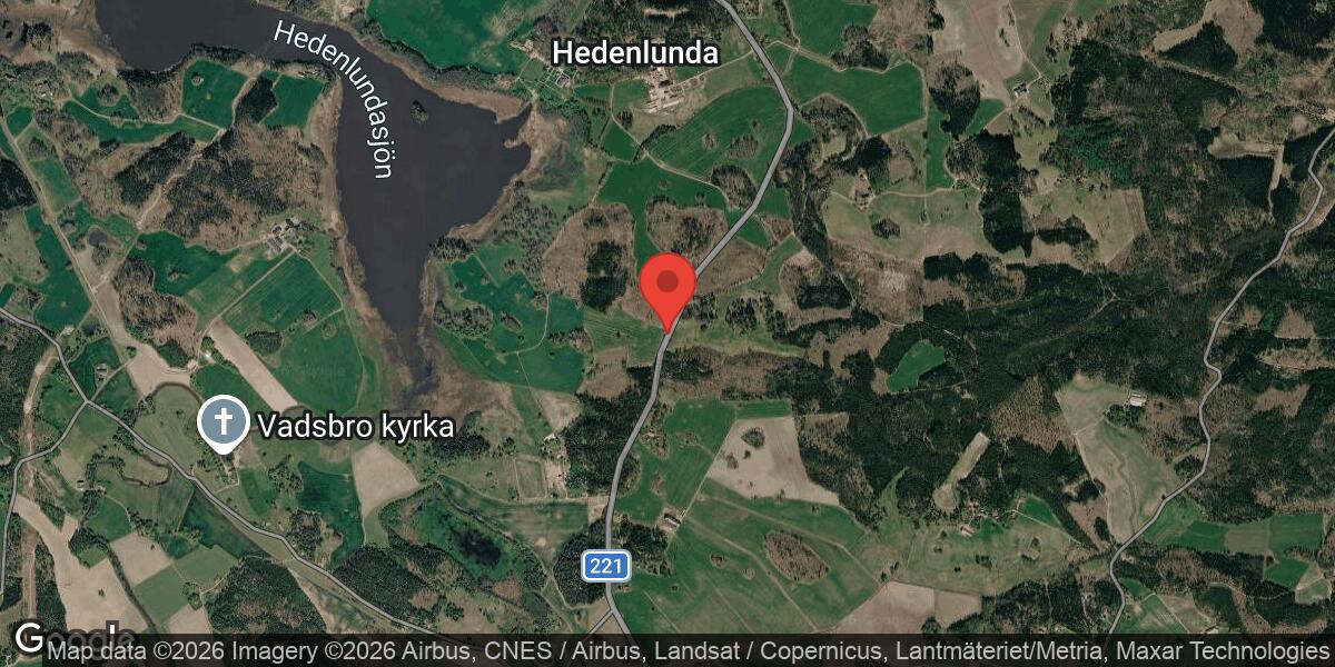 Bärgning av lastbil på väg 221 mellan Tjära och Dammkärr avslutad