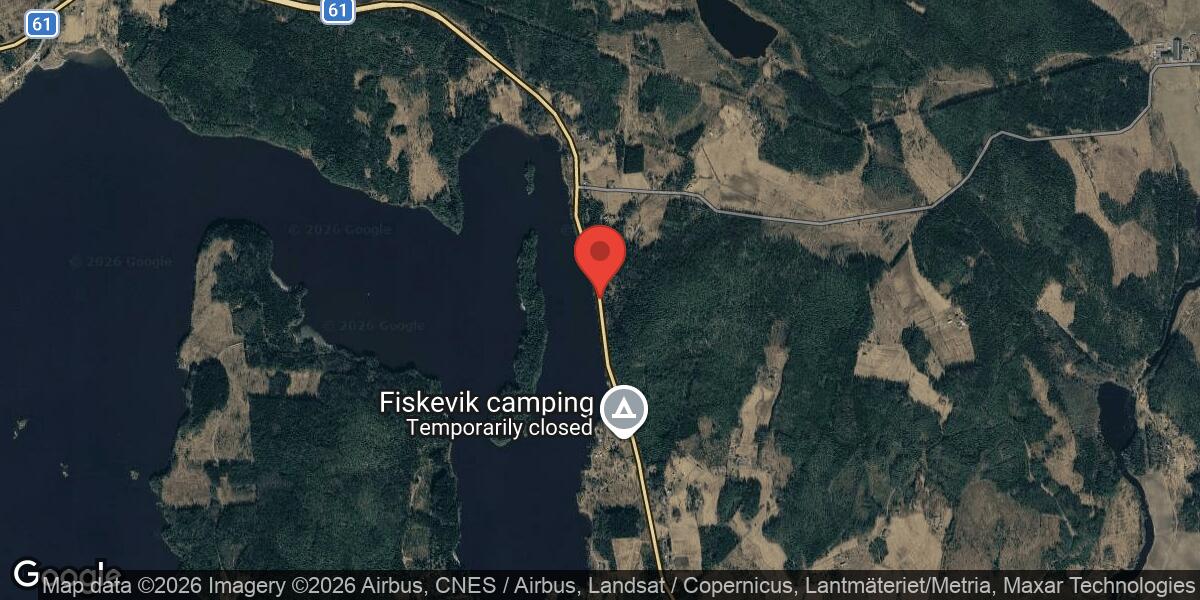 Olycka med personbil i dike på väg 61 mellan Kleven och Klätten