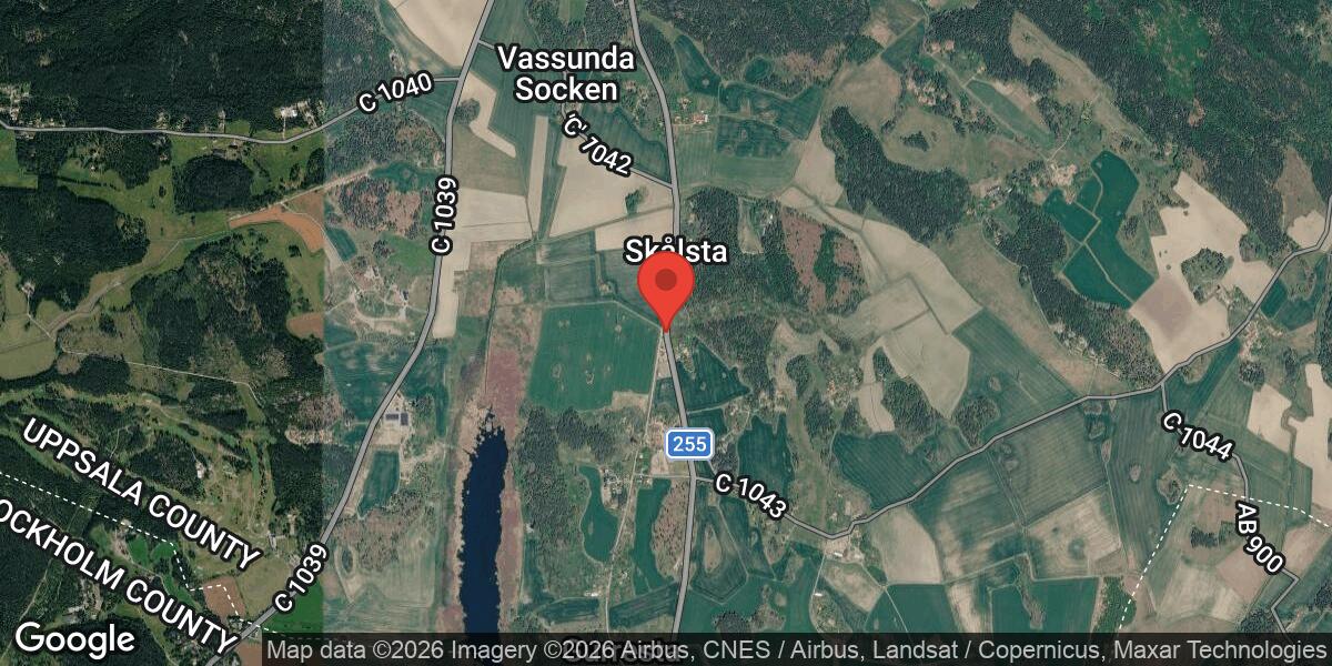 Flerbilsolycka på väg 255 mellan Skålsta och Vassunda med stor påverkan