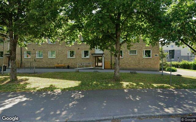 Fyra rum på Ringvägen 49E i Köping såld för 900 000kr