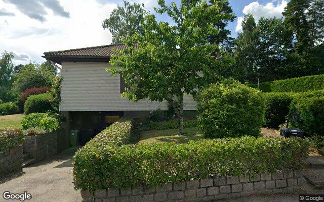 Villa på Vargstigen 11 i Köping såld för 2 450 000kr