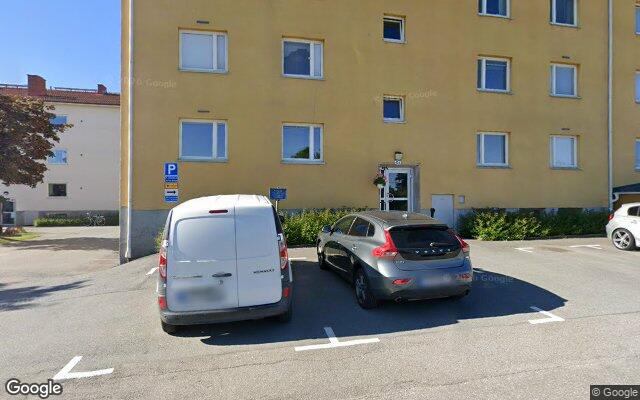 Lägenhet på Bondskogsvägen 45A såld för 200 000kr