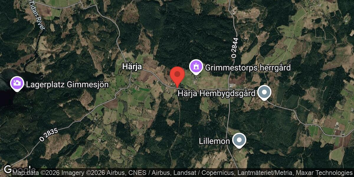 Träd har fallit och blockerat väg 2829 mellan Grimmestorp och Härja