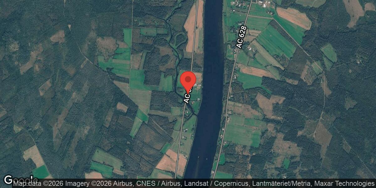 Olycka med flera fordon på väg 622 norr om Vännäsby