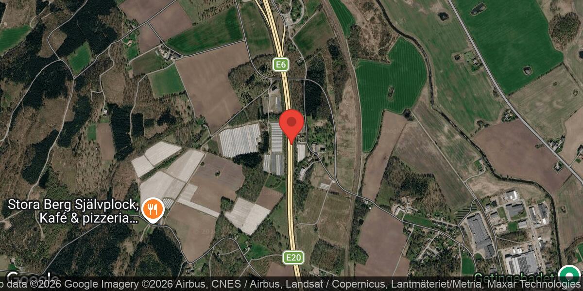 Två lastbilar i olycka på E6 norr om Halmstad