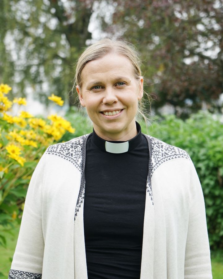 Linda Wallgren välkomnas som ny kyrkoherde i Hallsbergs församling