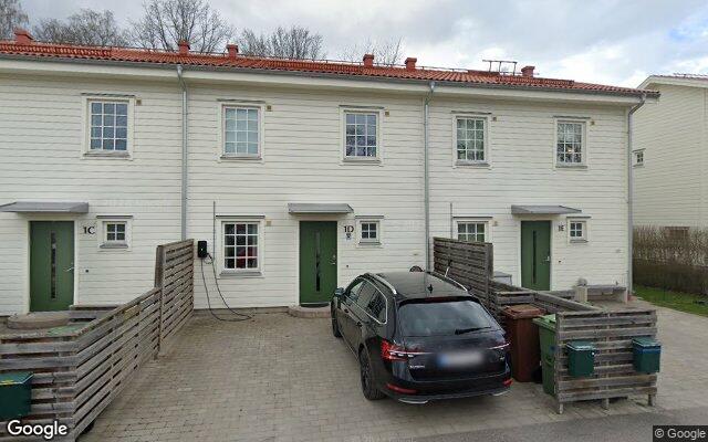 Radhus i Skövde sålt för 2 645 000 kr