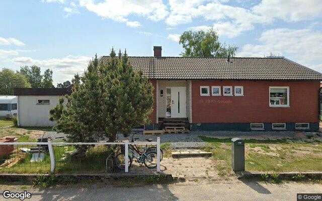 Villa på Bergsvägen i Surahammar såld för 2 600 000 kr