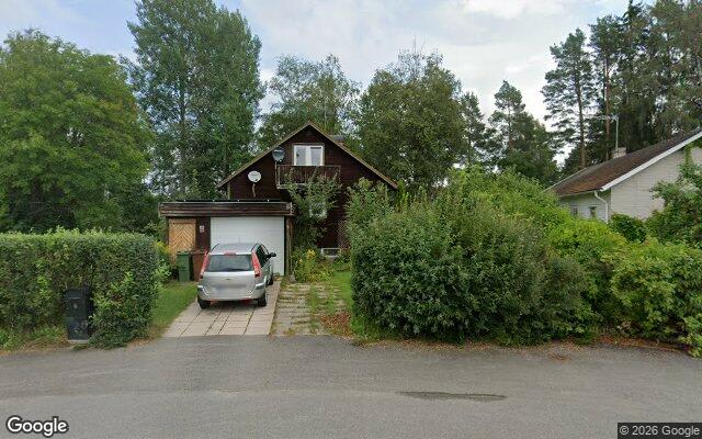 Villa på Stenbergsplan 6 i Bollnäs såld för 1 130 000 kr