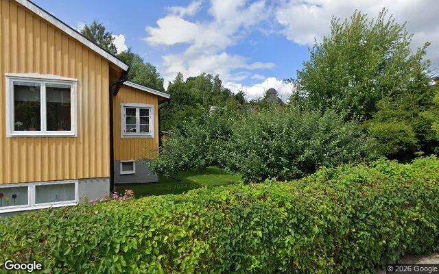 Villa på Sporres väg 4 i Tumba såld för 4 400 000kr