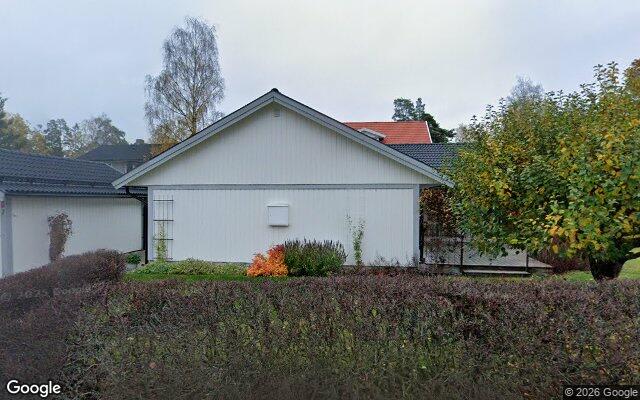 Villa i Skarpäng, Täby såld för 9 550 000 kr