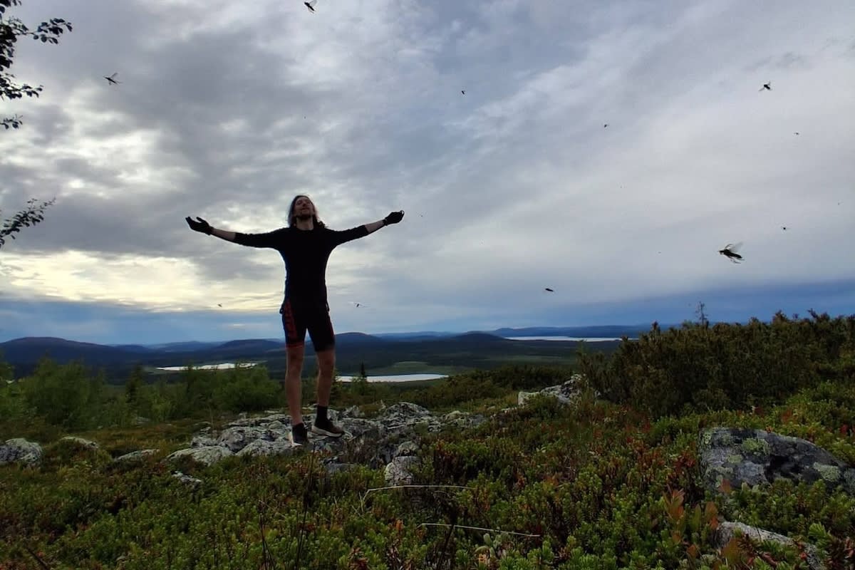Rasmus nådde Pajalas högsta punkt – myggen stoppade fikapausen