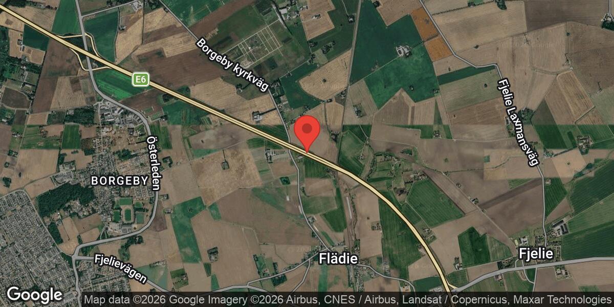 Bil började brinna på E6 mellan Flädie och Borgeby