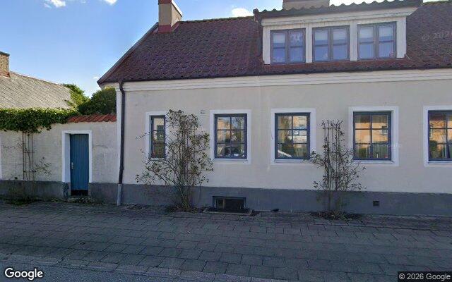 Villa på Strandvägen i Lomma såld för 9 250 000 kr
