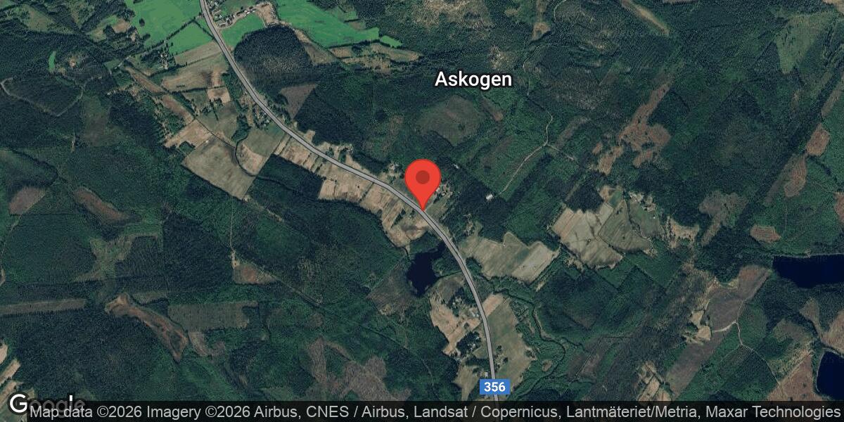 Viltolycka med älg på väg 356 norr om Inbyn – vägen avstängd