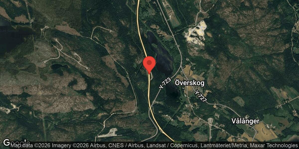 Lastbilshaveri blockerar del av E4 vid Oringen