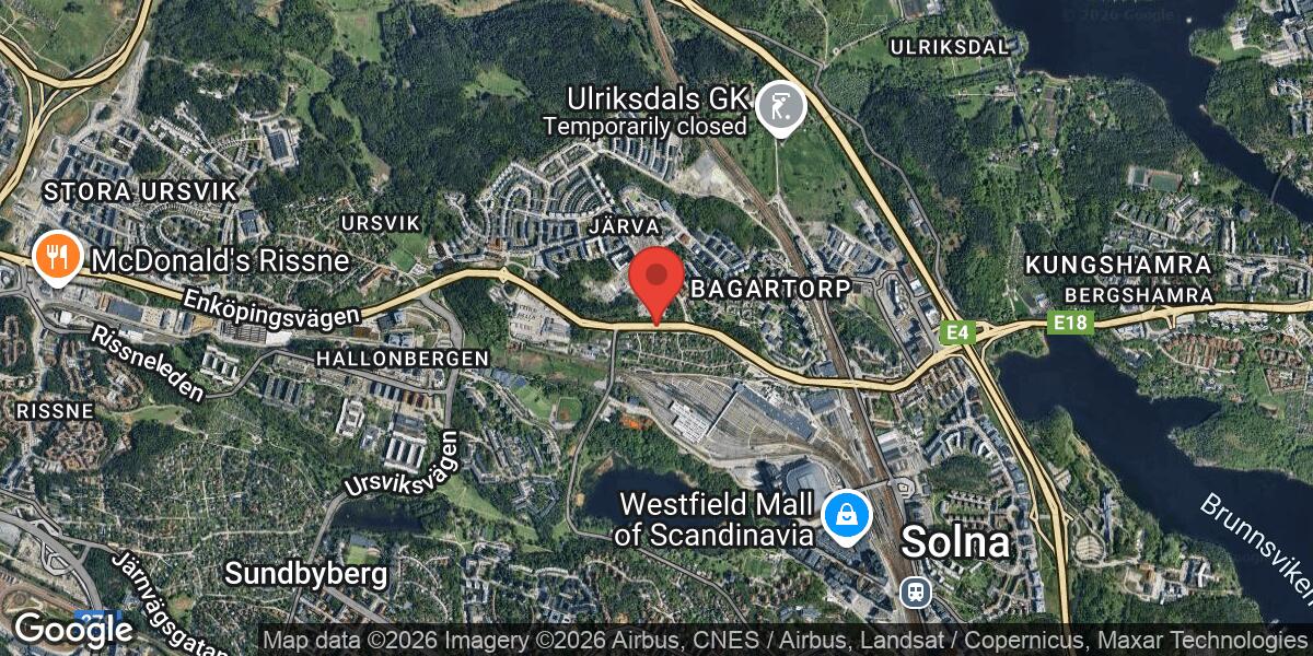 Flera fordon inblandade i olycka på Väg 830 i Solna