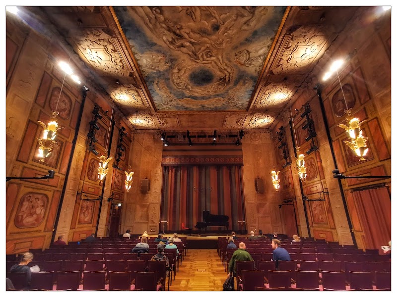 Familjelördag: Musiksaga – Peter och vargen