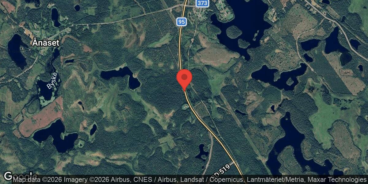 Bärgning av lastbil på väg 95 mellan Bäckås och Abborrträsk