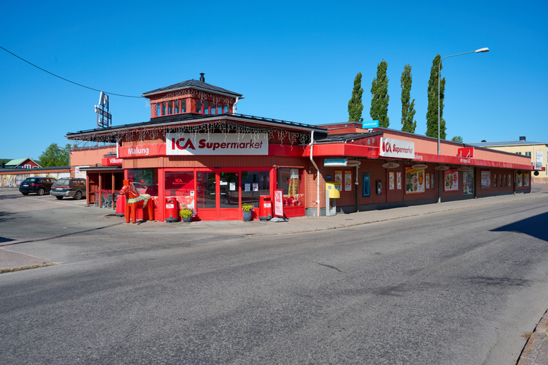 Rån, falskt bombhot och våldsamt motstånd i Dalarna under natten