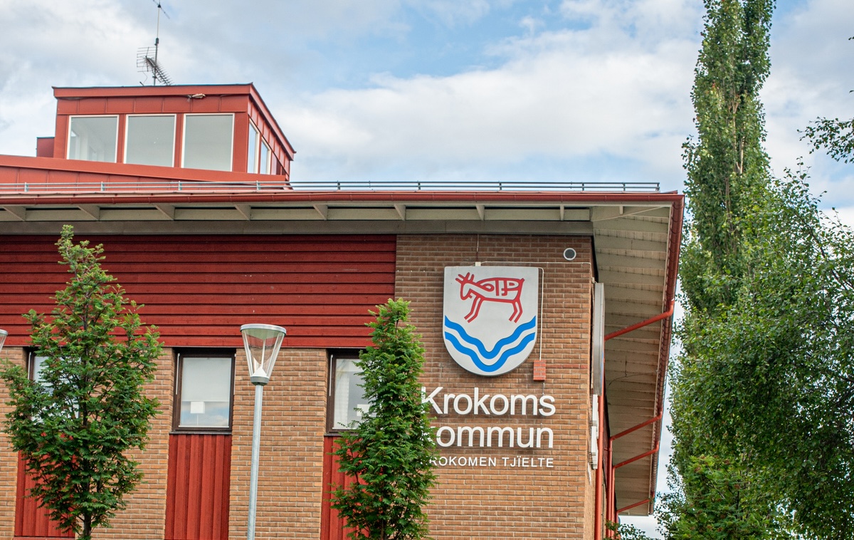 Krokoms kommun möter interna utmaningar i politiker-tjänstepersonsamarbete