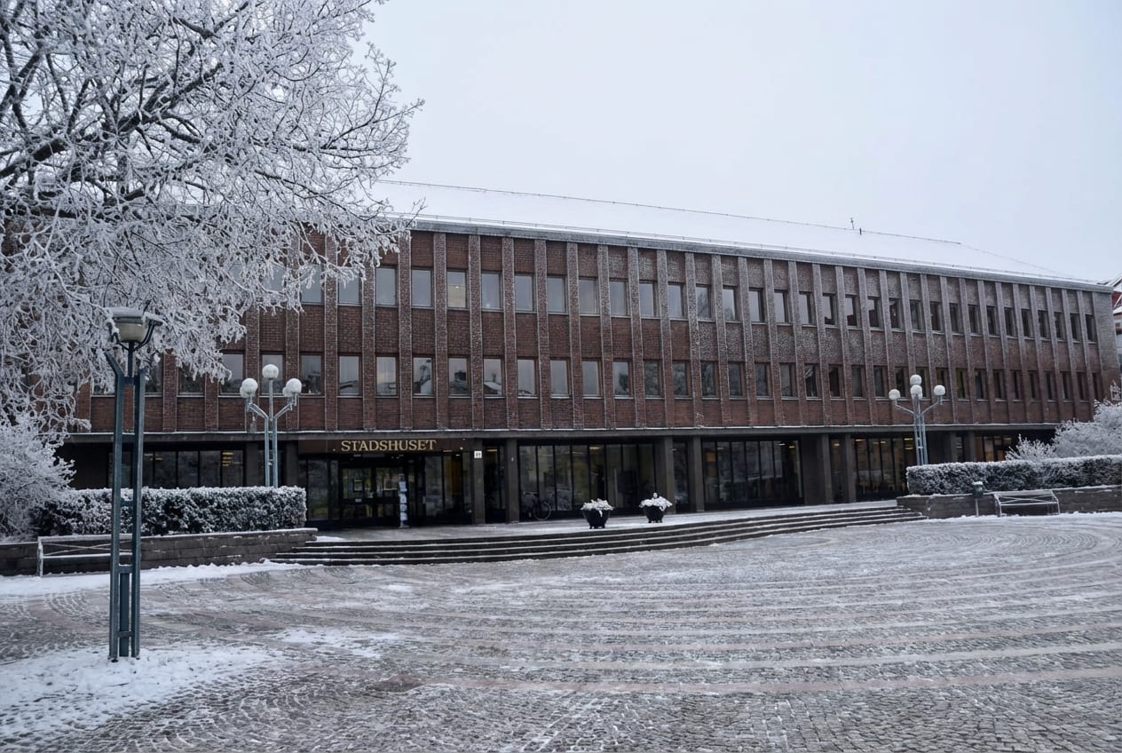 Nästan sanna skrönor från rättsväsendet i Väst