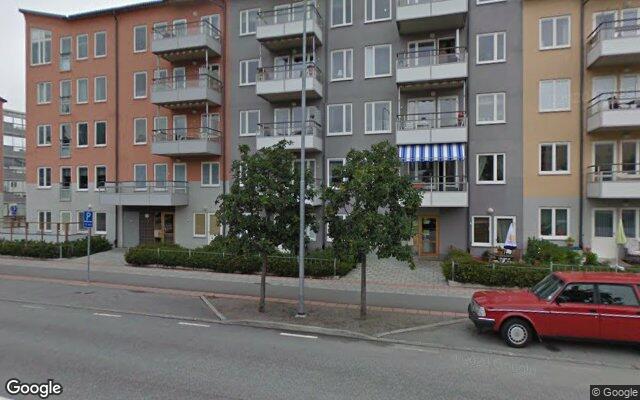 Lägenhet på Munkhättevägen 27B i Botkyrka såld för 2 100 000 kronor