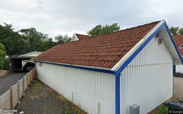 Villa på Varegårdsvägen i Båstad såld för 5 450 000 kronor