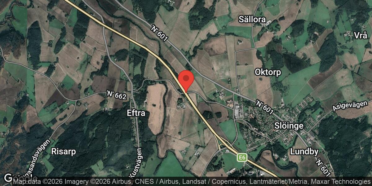 Vägarbete med räckesreparation på E6 vid Trafikplats Slöinge påverkar trafiken