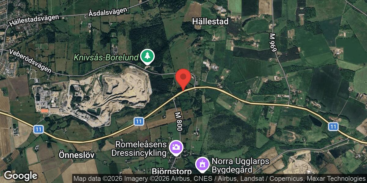 Bärgning av personbil på Väg 11 vid Knivåsen påverkar trafiken