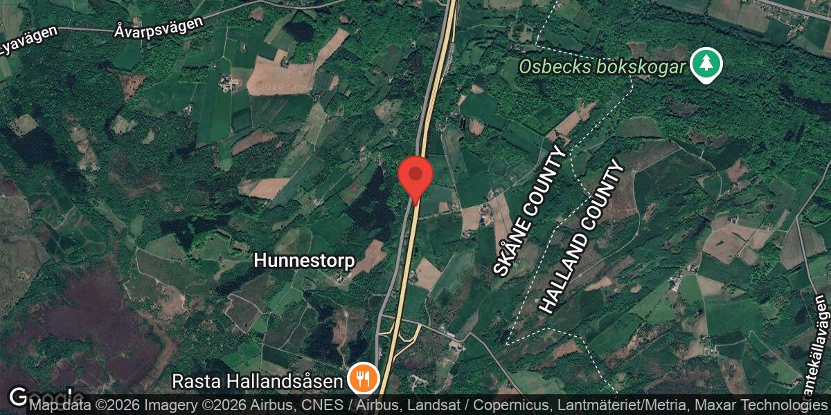 Bärgning av lastbil på E6 mellan Ö Karup och Hallandsås