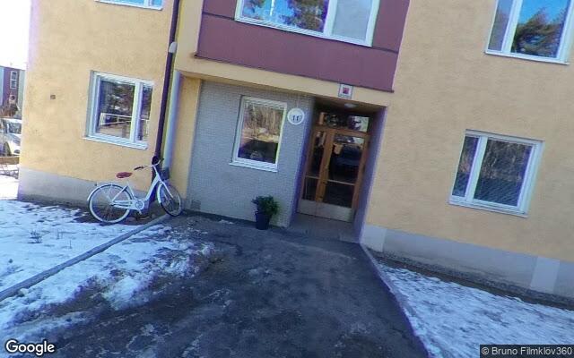 Lägenhet på Tullingebergsvägen 11 i Botkyrka såld för 2 350 000 kronor