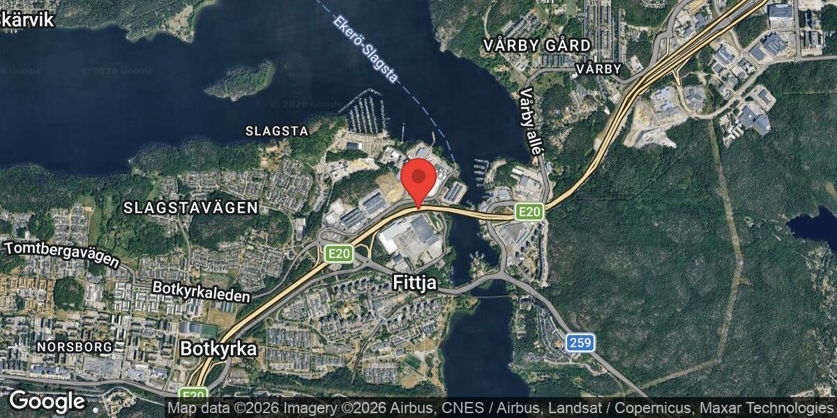 Olycka med tungt fordon på E4 vid Trafikplats Fittja