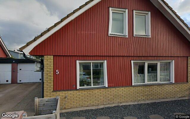 Villa på Nils Stures väg 5 i Falkenberg såld för 3 250 000kr