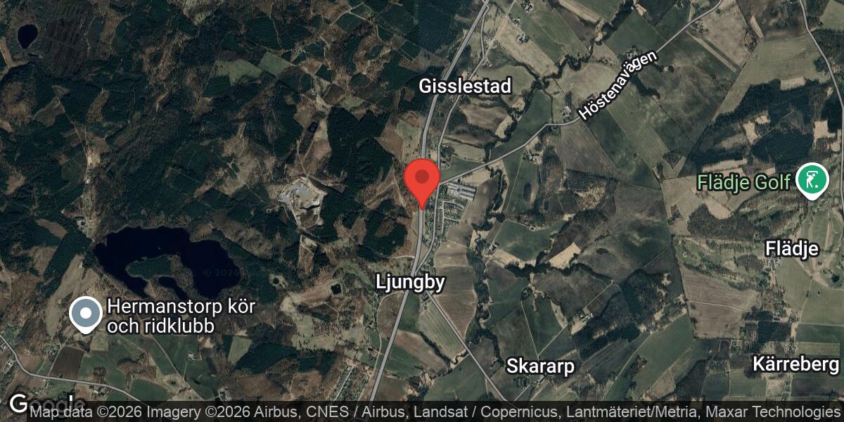 Olycka med två personbilar på väg 154 mellan Ljungby och Gisslestad