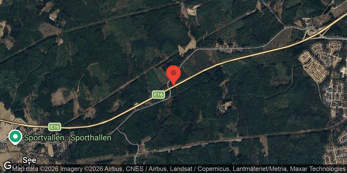 Singelolycka på E16 vid Hillsta påverkar trafiken