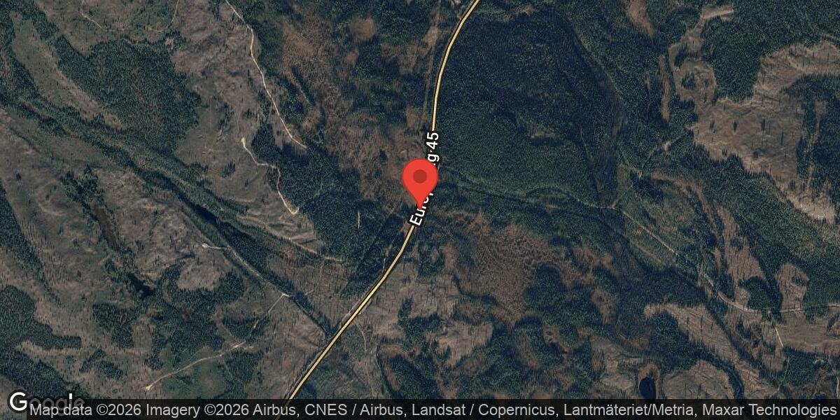 Olycka med flera fordon på E10 söder om Muorjevaara