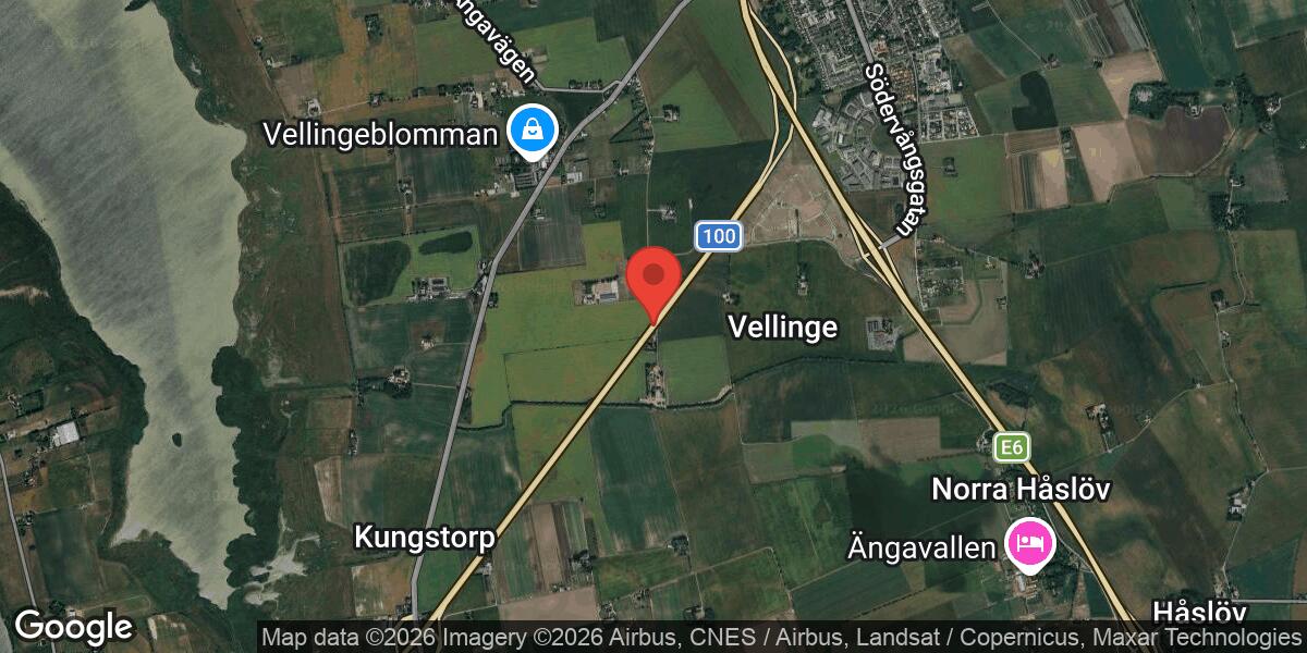 Trafikolycka med flera fordon på Väg 100 mellan Vellinge och Kungstorp