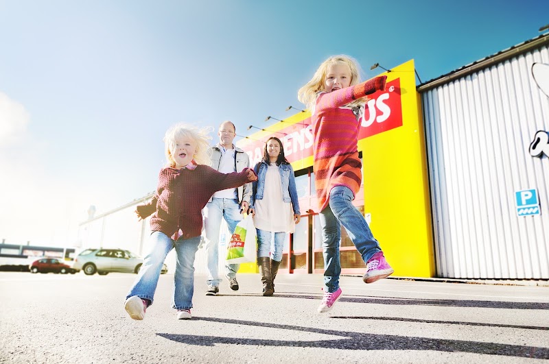 Backen – Piteås vardagsnav mellan villaträdgård och handelsstråk