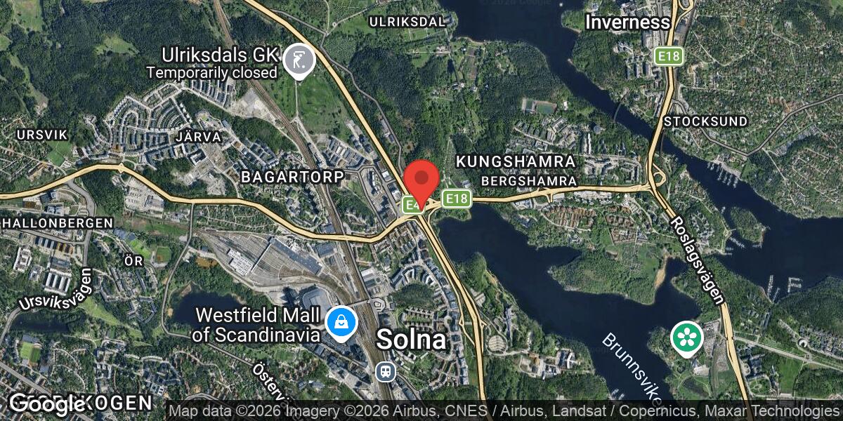 Olycka med två personbilar vid Trafikplats Järva Krog på E18