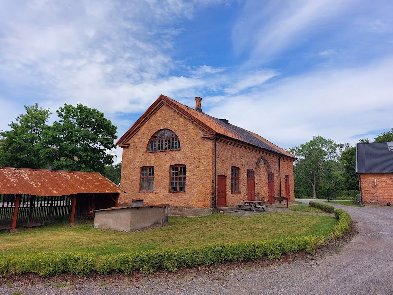 Pukebergs glasbruk: Nybros historiska hjärta för glas, design och framtid