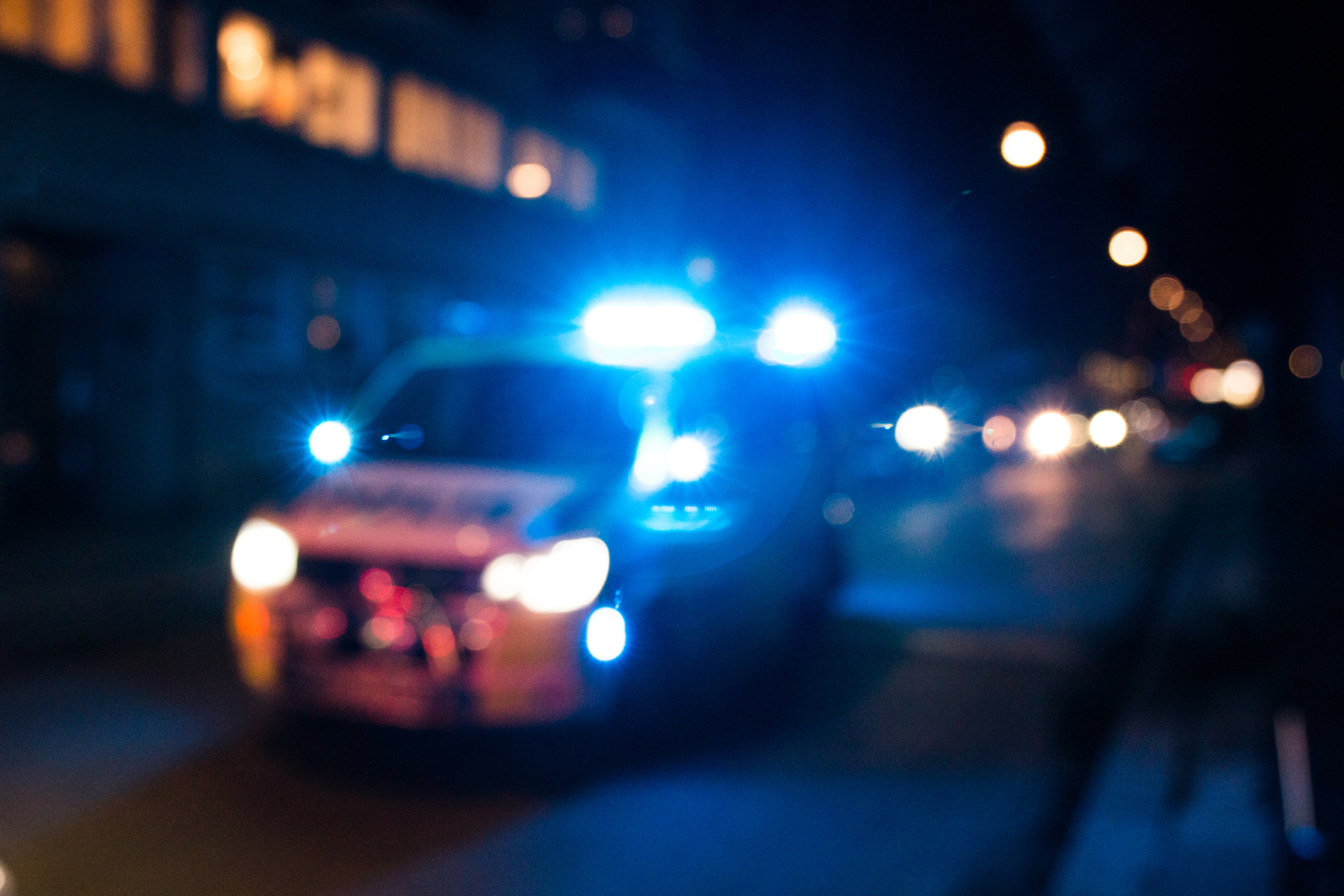 Skadegörelse i Upplands Väsby – portruta krossad