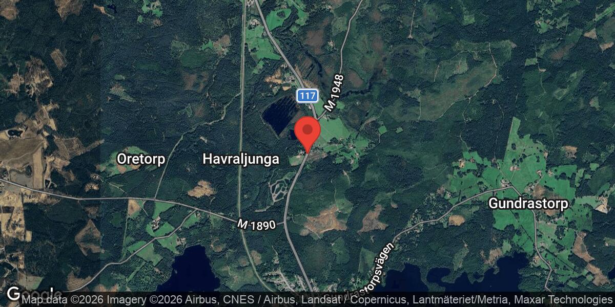 Vägarbete med långsamtgående fordon på Väg 117 mellan Vittsjö och Emmaljunga