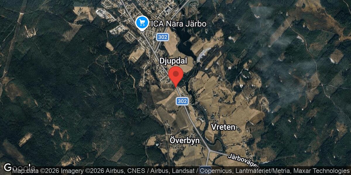 Vägarbete med vägsopning och sandupptagning på Väg 302 mellan Medskog och Norrberg